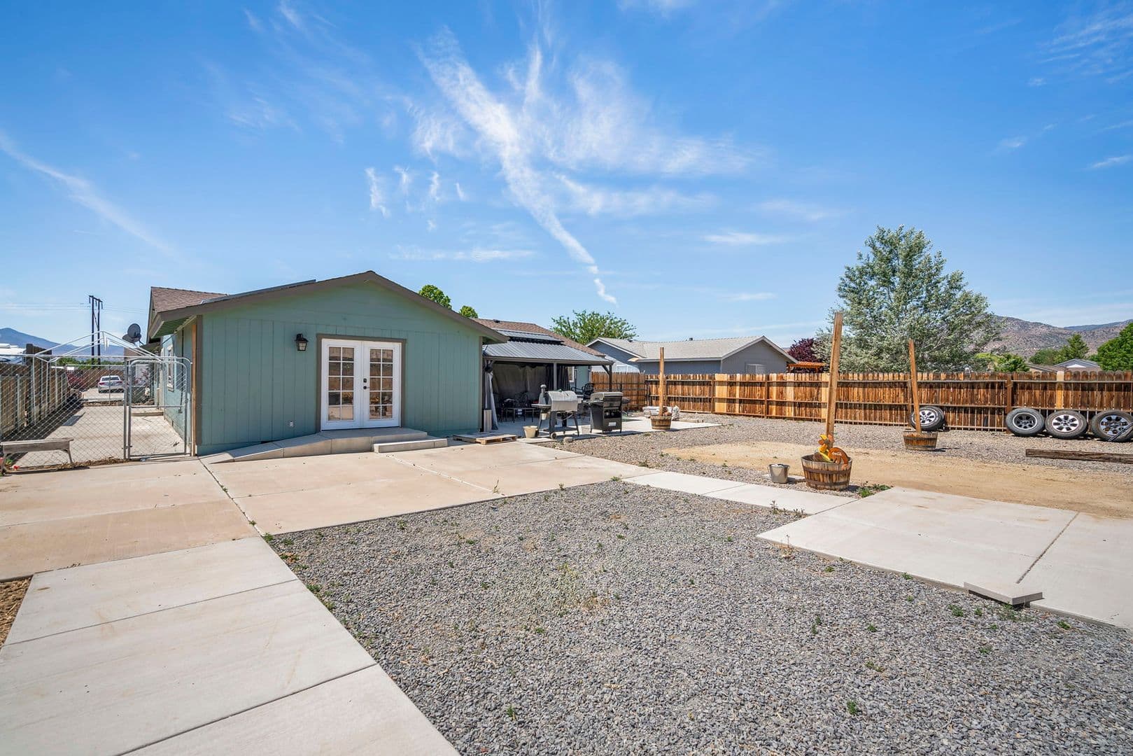 Dayton House: 2072 Lonnie Lane