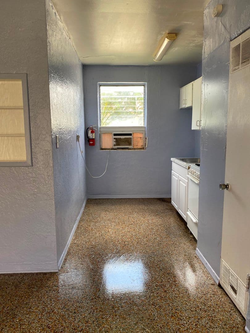 DAYTONA BEACH Apartment: 545 N RIDGEWOOD AVE