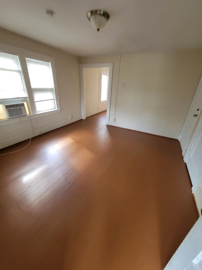 DAYTONA BEACH Apartment: 212 S OLEANDER AVE