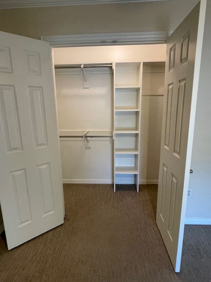 Denton House: 2208 N Carroll #1