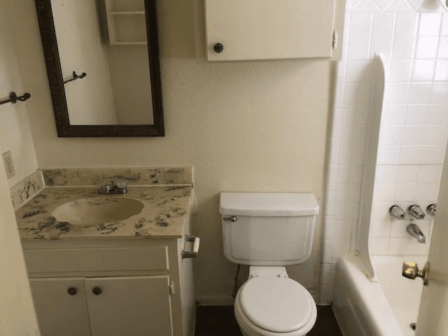 Denton Apartment: 2117 W Hickory