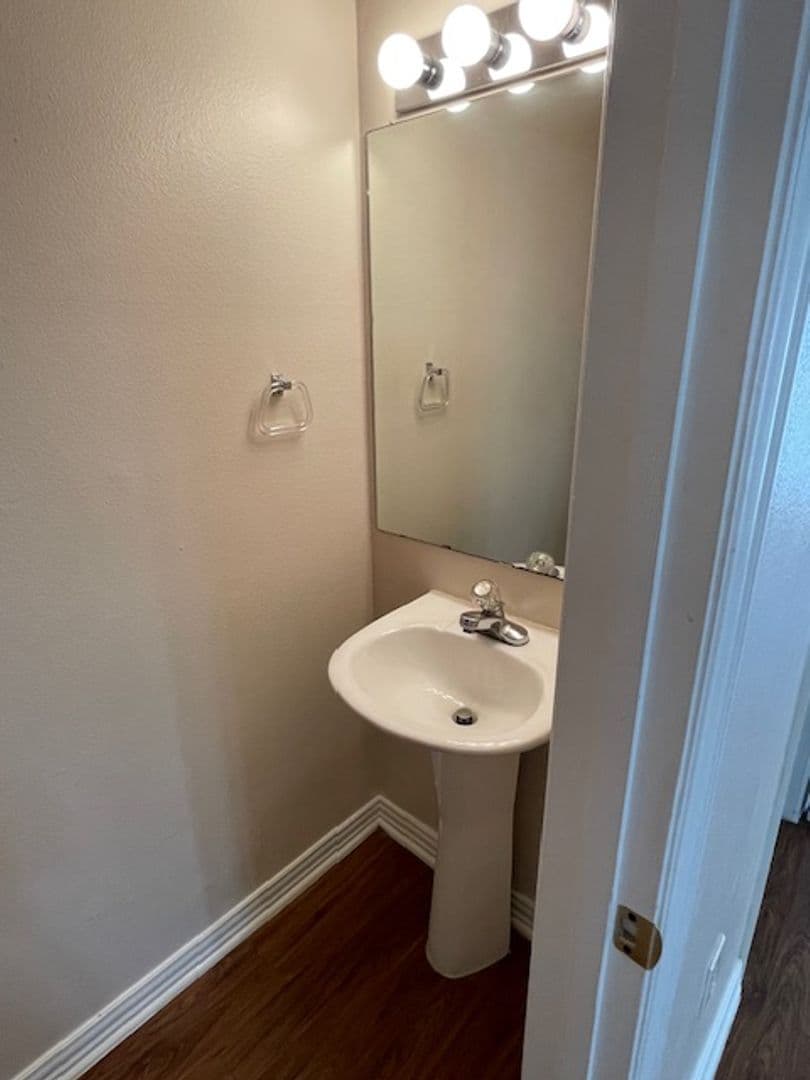 Denton House: 2208 N Carroll #1