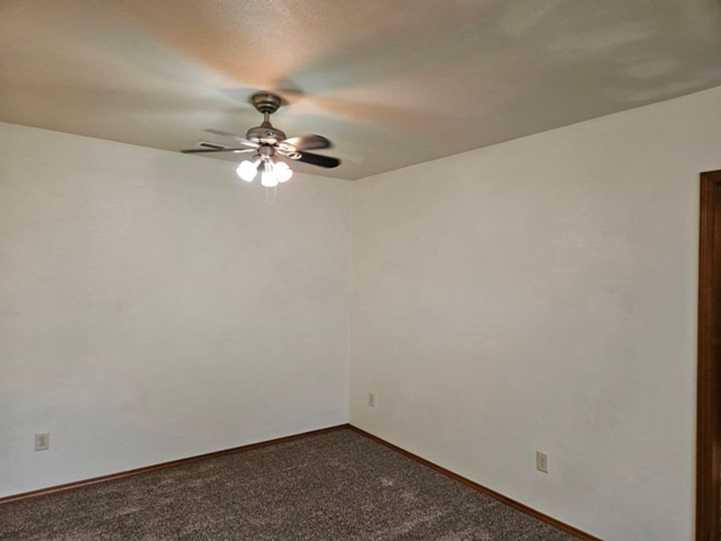 Salem House: 515 19th St SE
