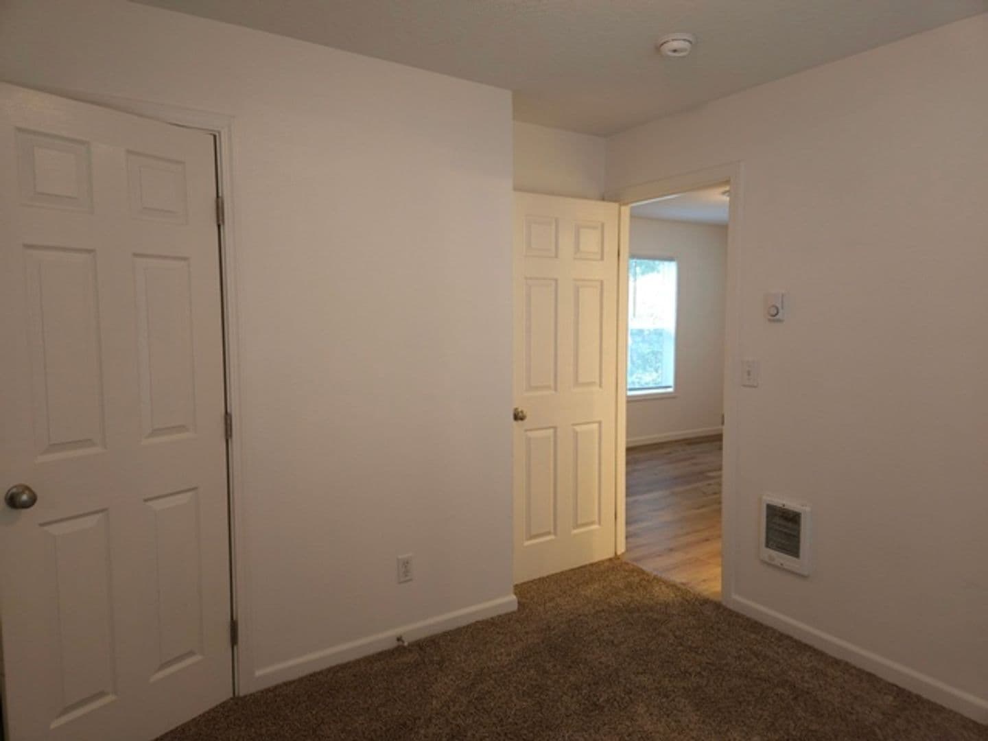 Salem Apartment: 585 Richmond Ave SE