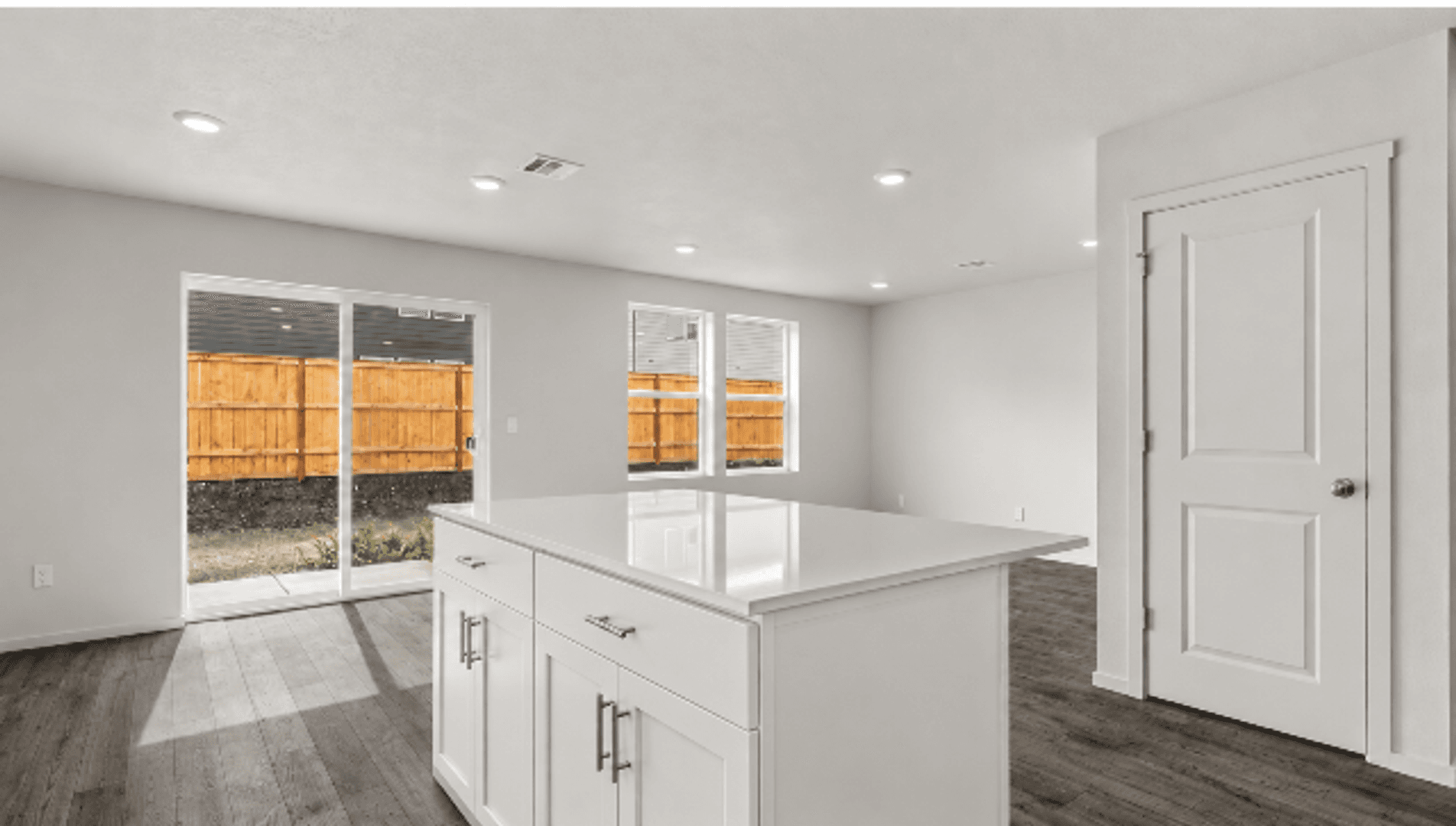 Salem House: 4817 Thyme Ave NE
