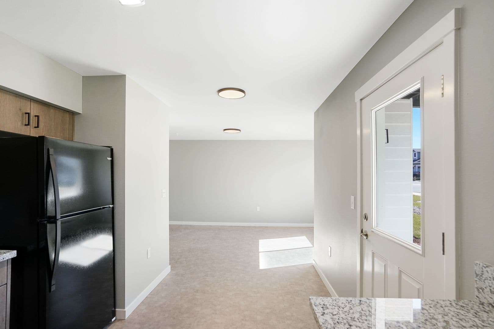 Carlton Apartment: 354 S 8th St #13