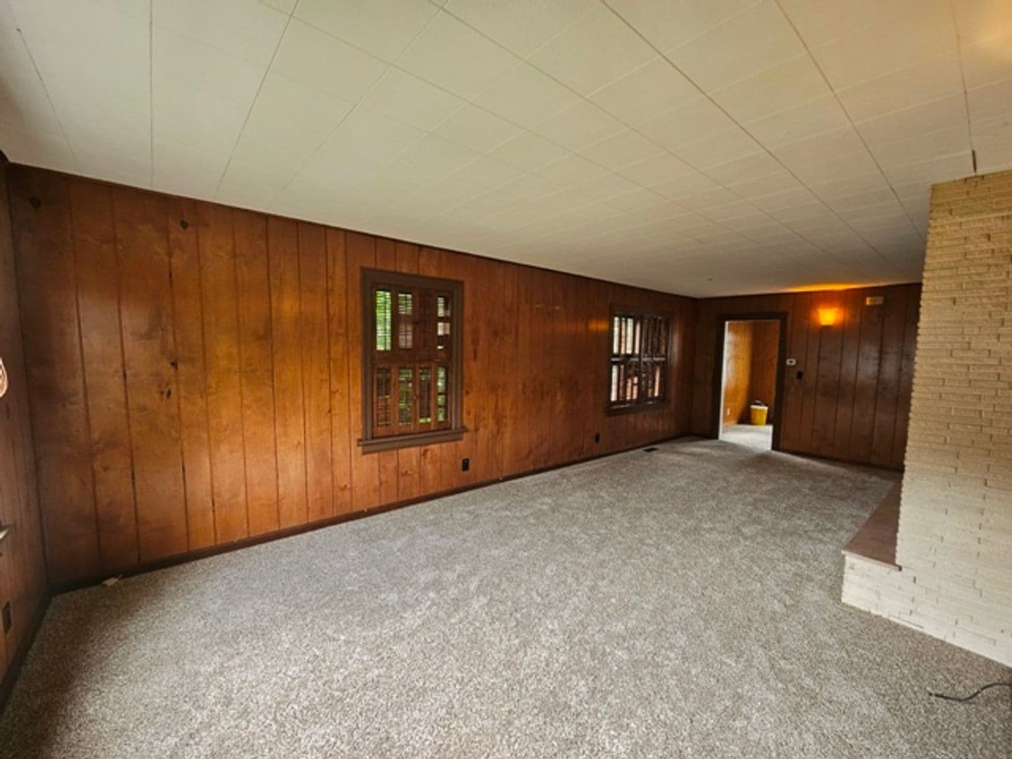 Salem House: 1955 Chemeketa St NE