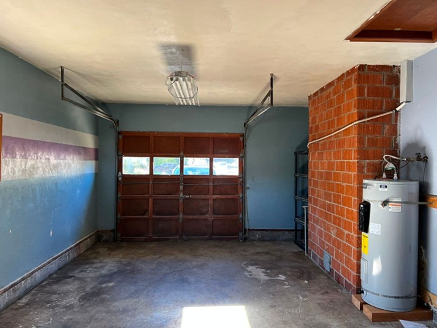 Keizer House: 4710 12th Ave NE
