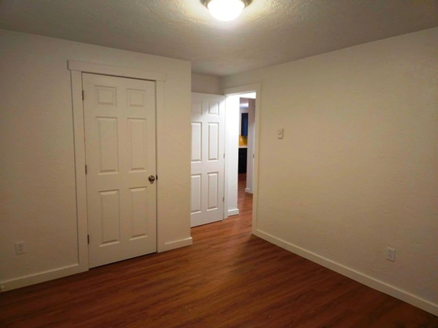 Salem Apartment: 263/267 20th St SE