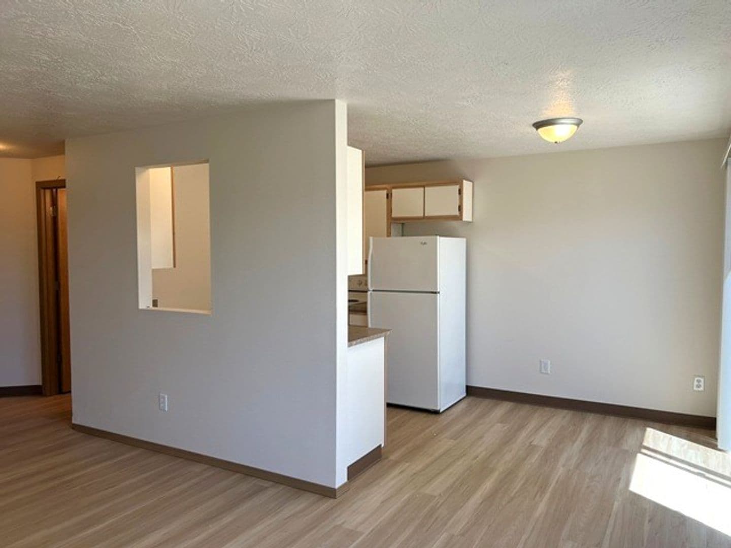 Aumsville Apartment: 425-449 N 1st St