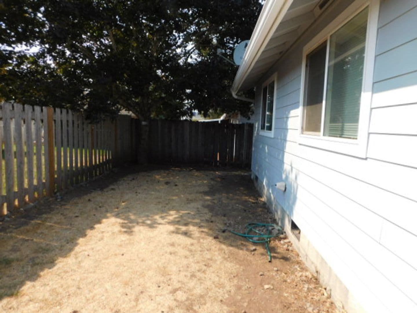 Stayton Apartment: 1520 & 1522 Jay Ct