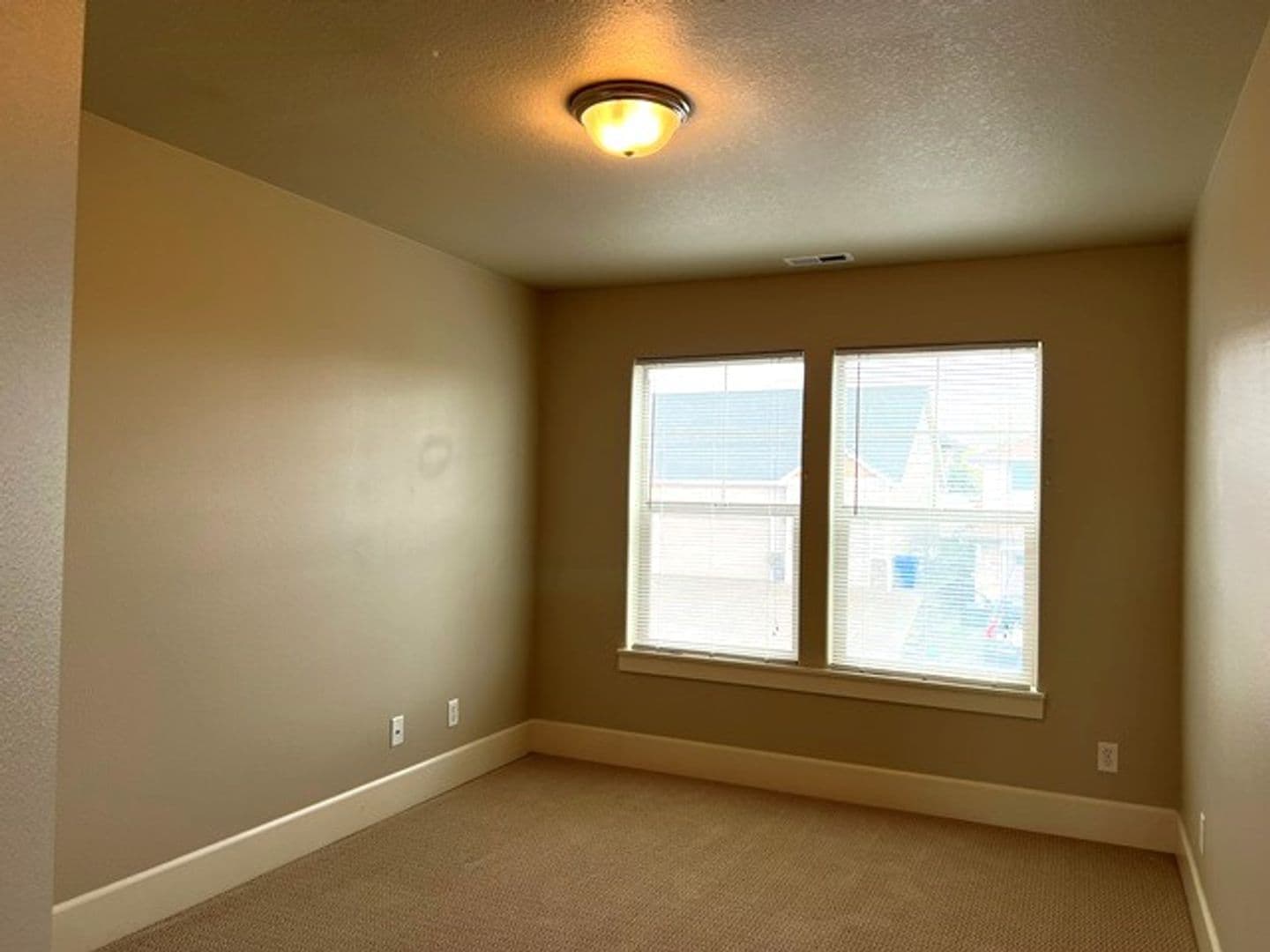 Salem House: 2710 Eagles Eye Ave NW