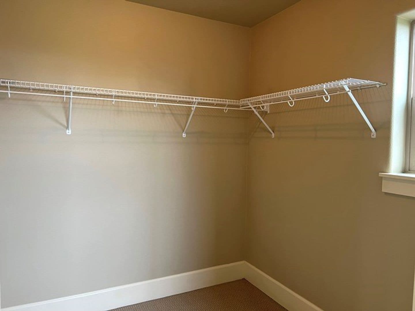 Salem House: 2710 Eagles Eye Ave NW