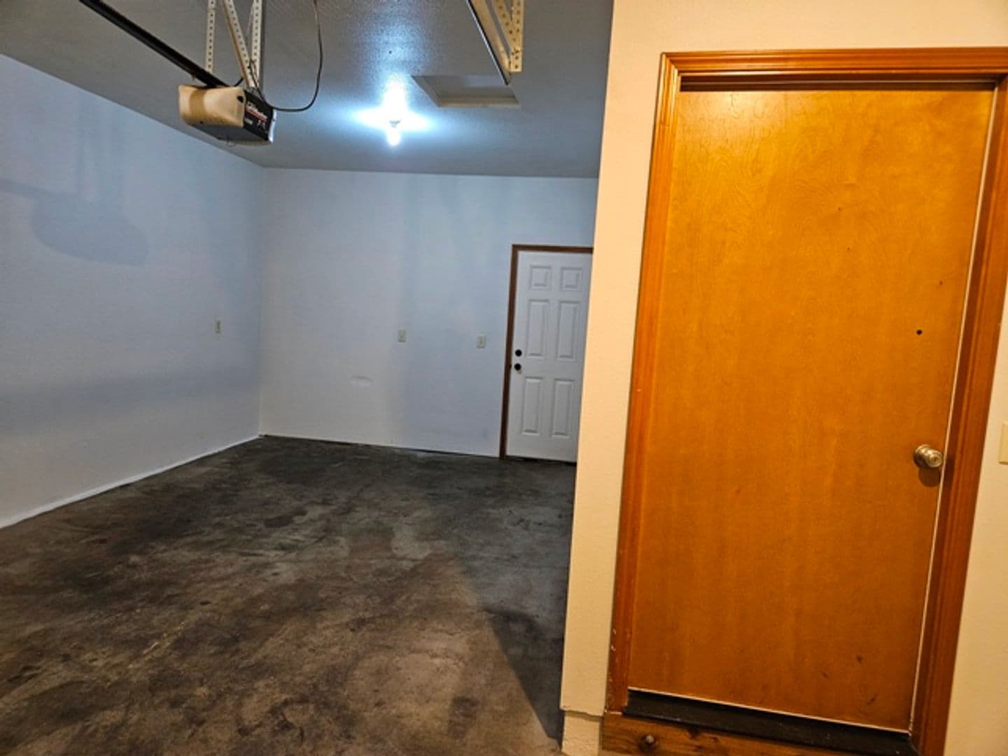 Salem House: 515 19th St SE