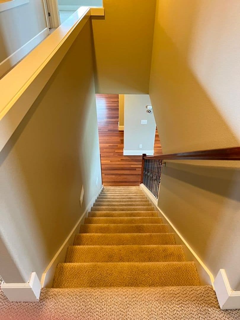 Salem House: 2710 Eagles Eye Ave NW