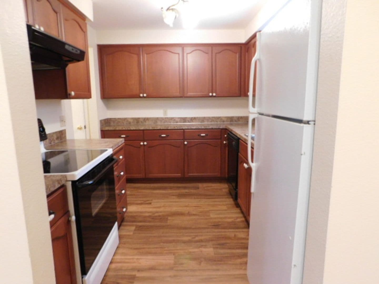 Salem House: 5127 Sprice Ct SE