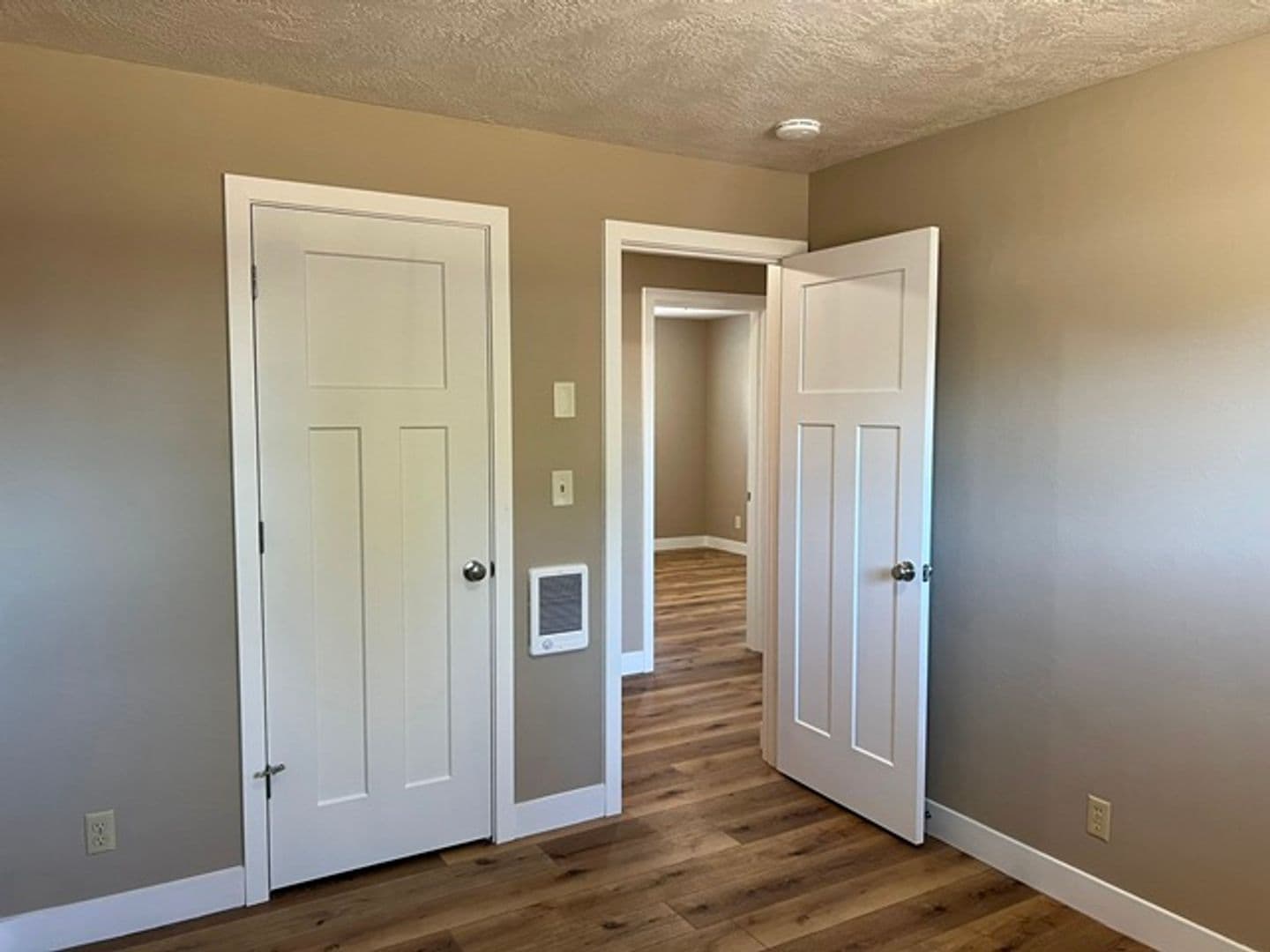 Keizer House: 4710 12th Ave NE