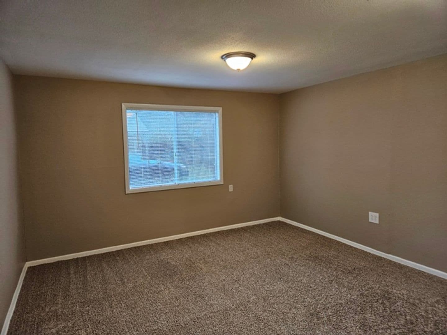 Keizer Apartment: 1731 Wildwood Pl NE