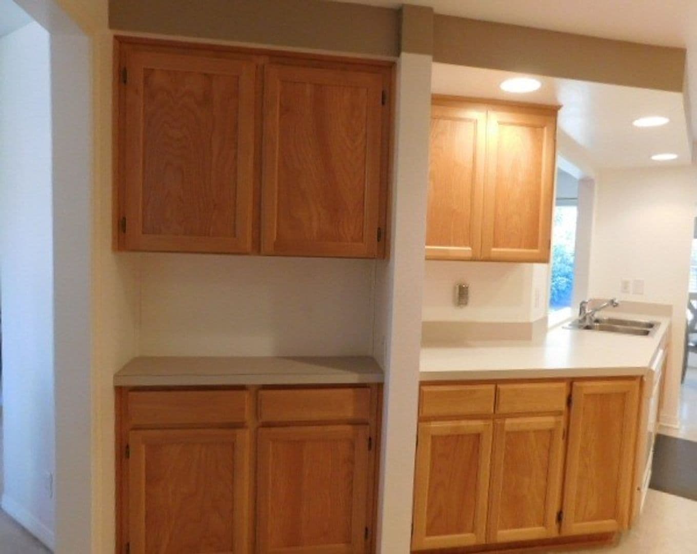 Keizer House: 6094 Kite Ct N