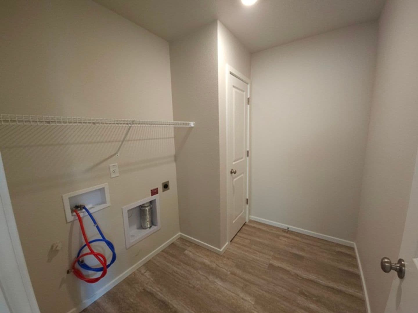 Salem House: 4817 Thyme Ave NE
