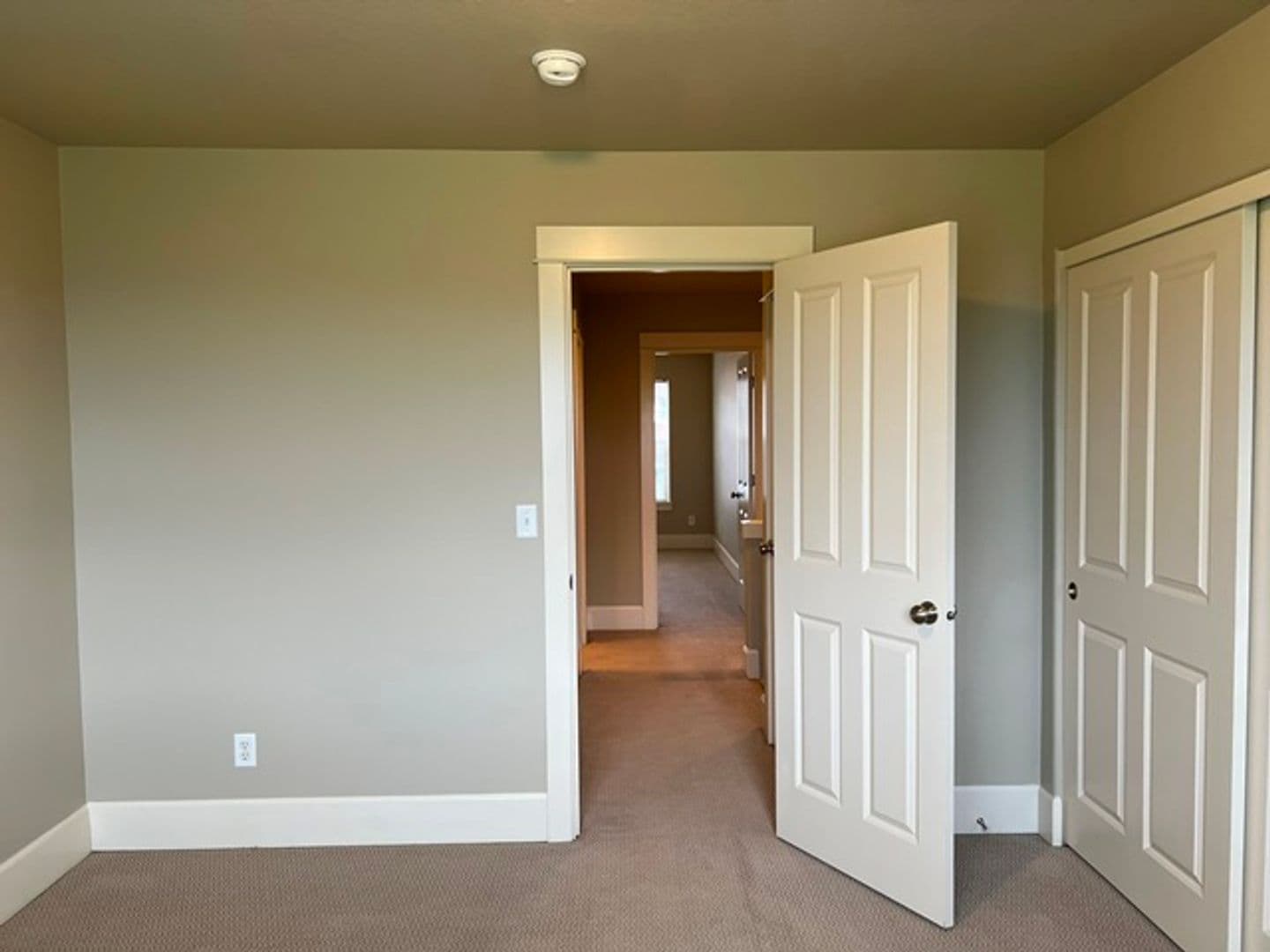 Salem House: 2710 Eagles Eye Ave NW