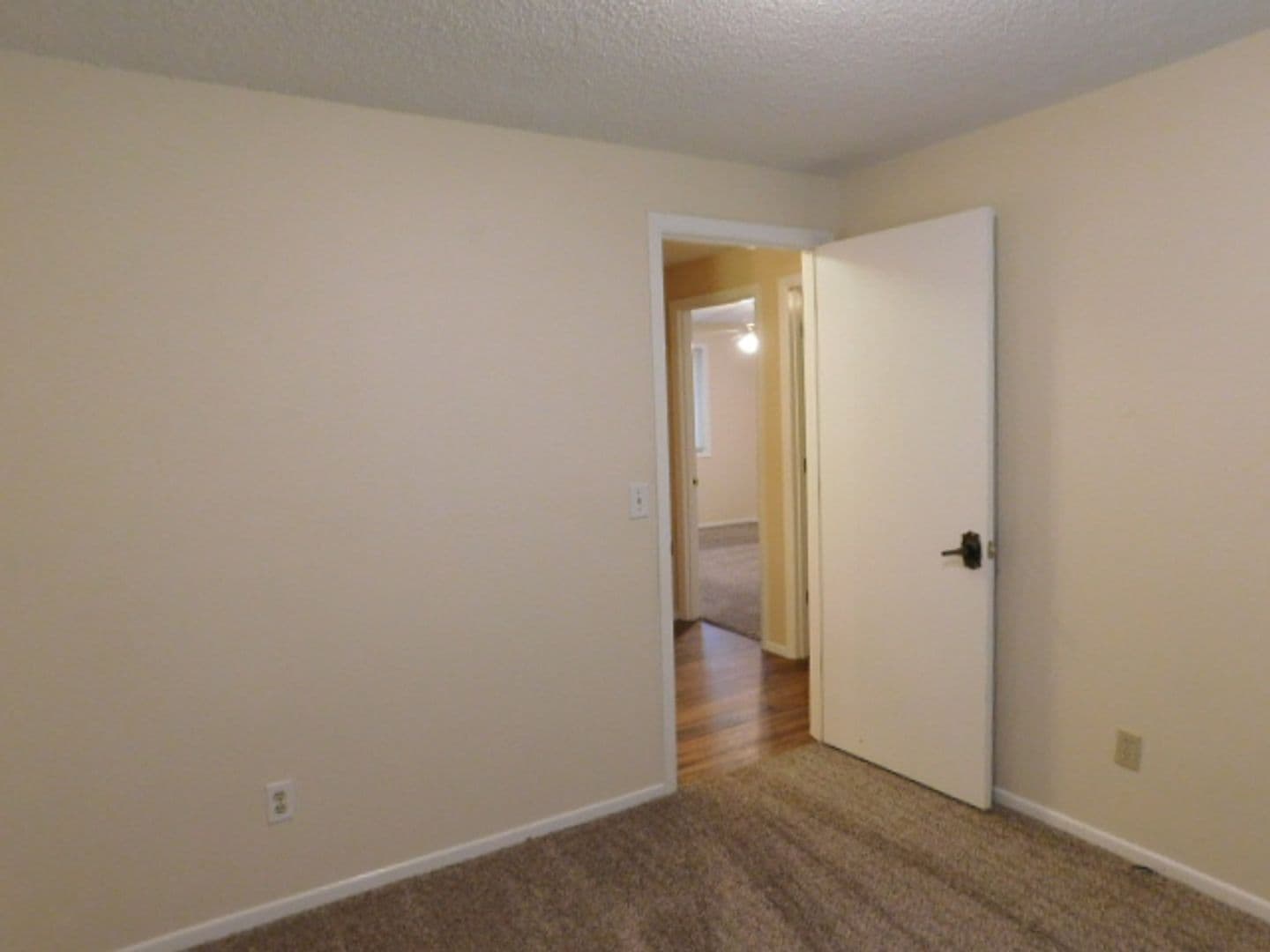 Salem House: 5127 Sprice Ct SE