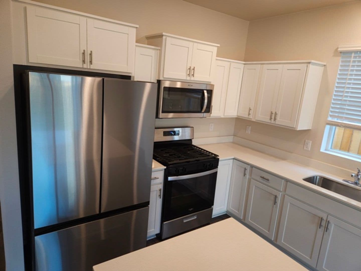 Salem House: 4817 Thyme Ave NE