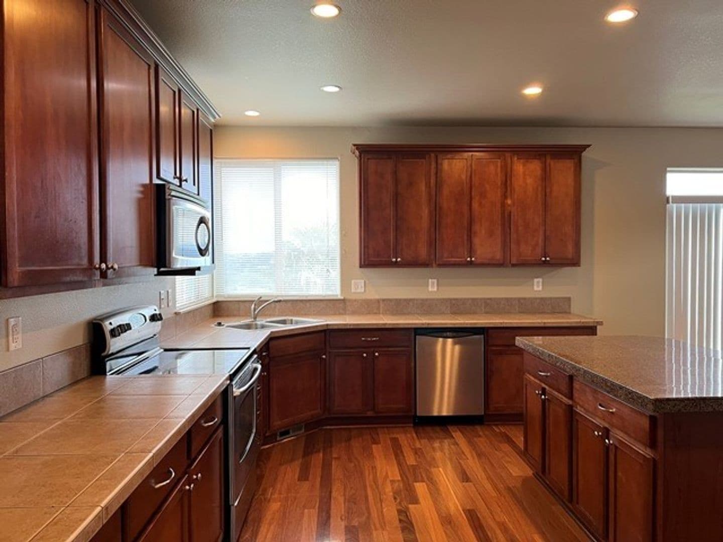 Salem House: 2710 Eagles Eye Ave NW