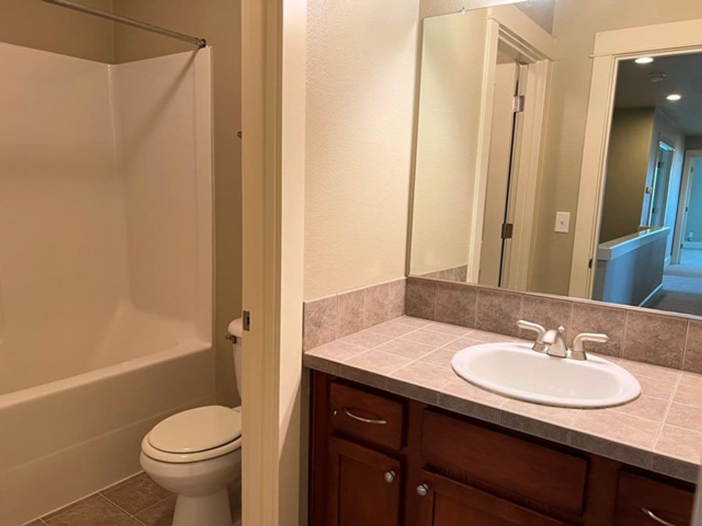 Salem House: 2710 Eagles Eye Ave NW