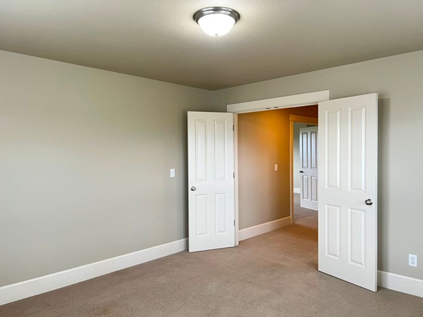 Salem House: 2710 Eagles Eye Ave NW