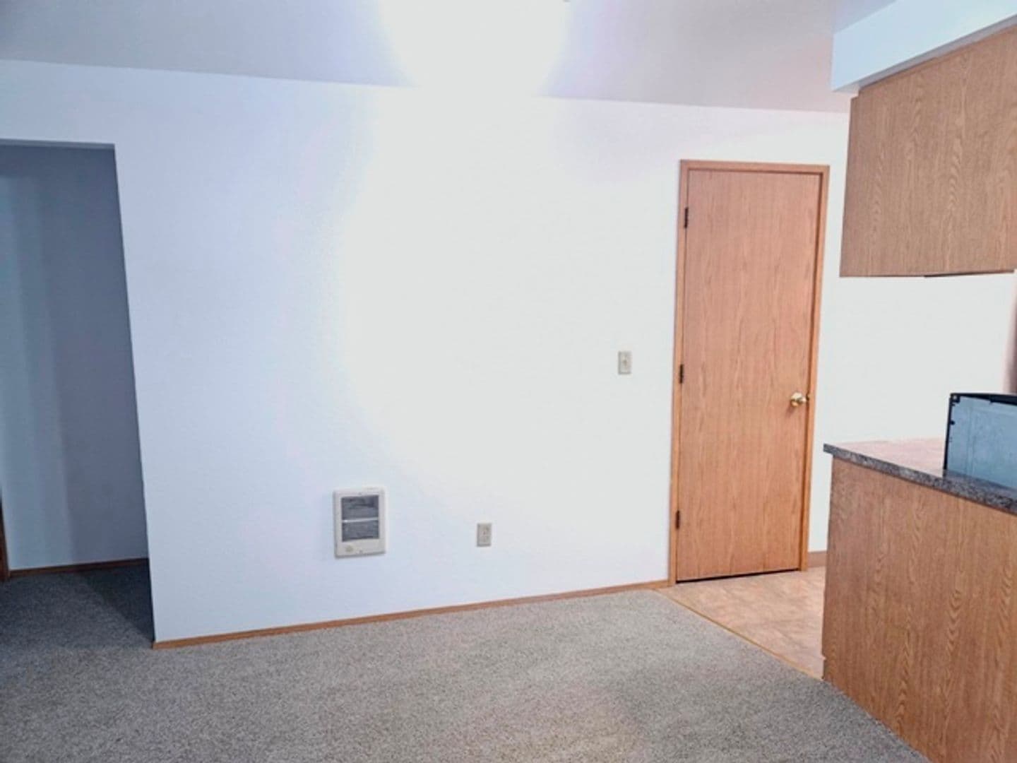 Salem Apartment: 1415 Lancaster Dr NE