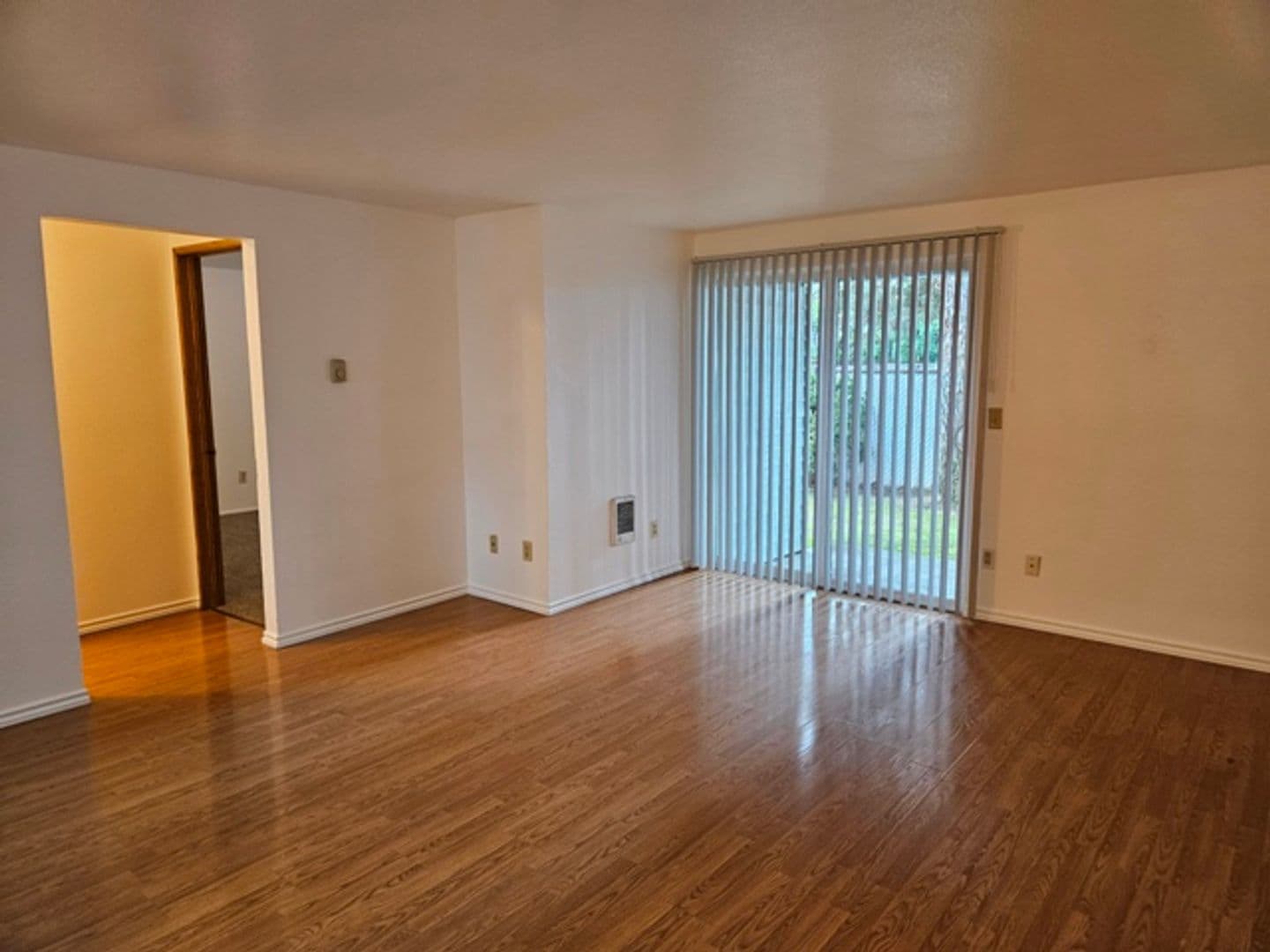 Salem Apartment: 1415 Lancaster Dr NE