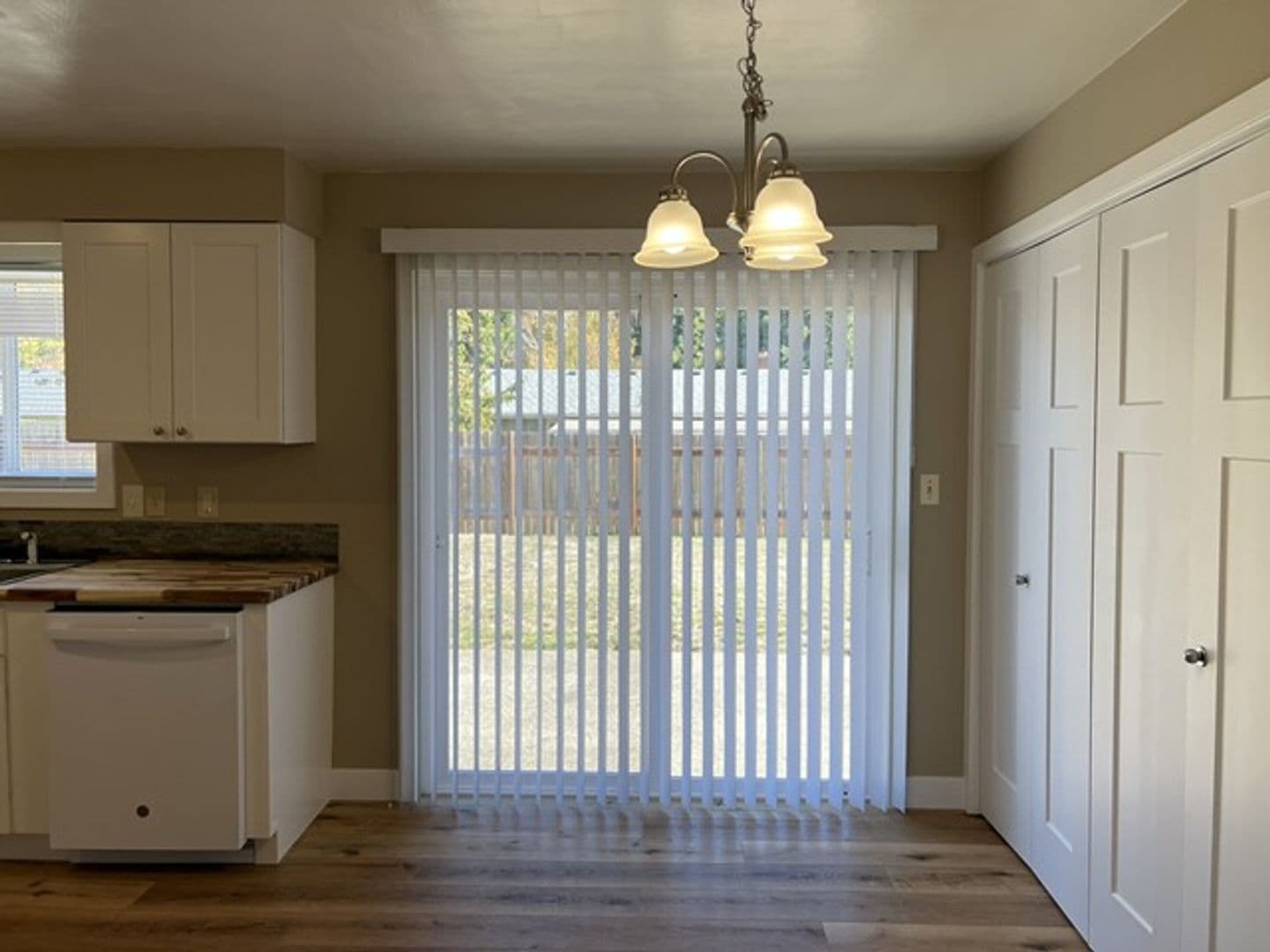 Keizer House: 4710 12th Ave NE