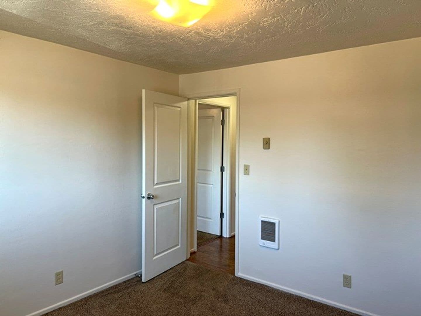 Stayton Apartment: 1125 Wyatt Ave