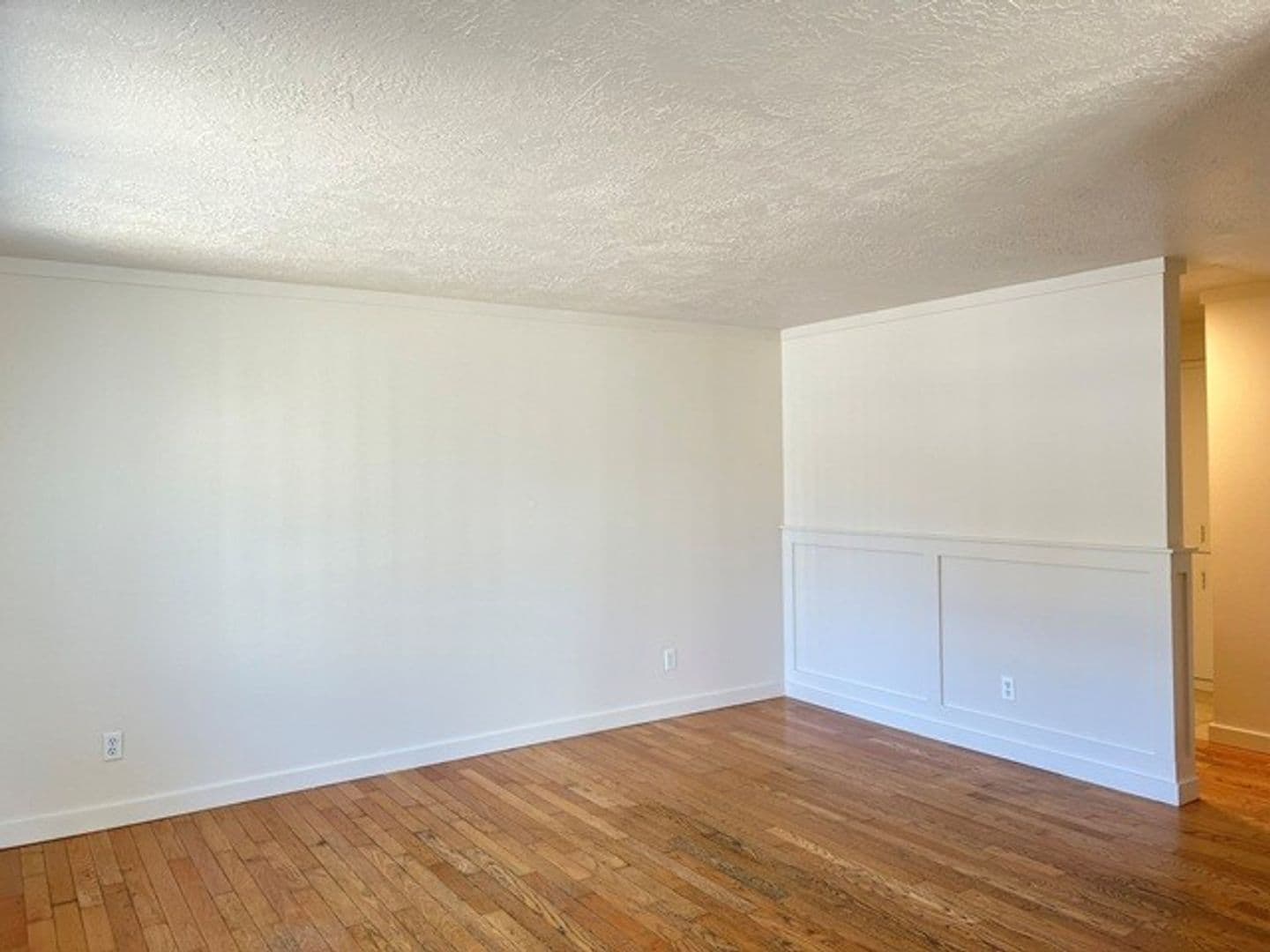 Stayton House: 1274 E Santiam St