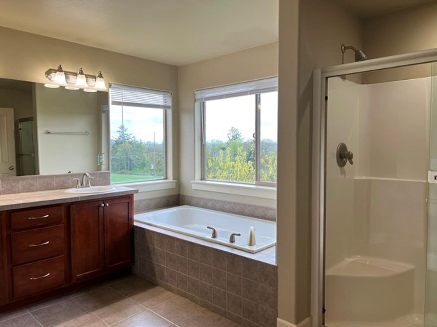 Salem House: 2710 Eagles Eye Ave NW