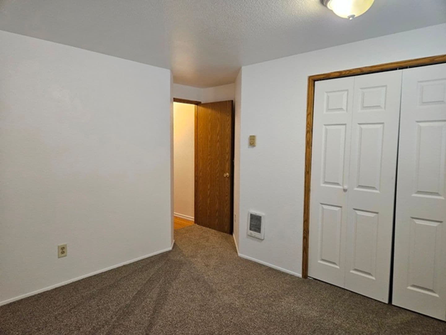 Salem Apartment: 1415 Lancaster Dr NE