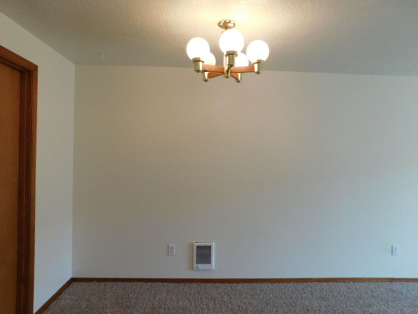 Stayton Apartment: 1520 & 1522 Jay Ct