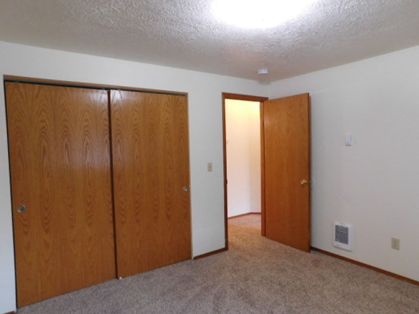 Stayton Apartment: 1520 & 1522 Jay Ct