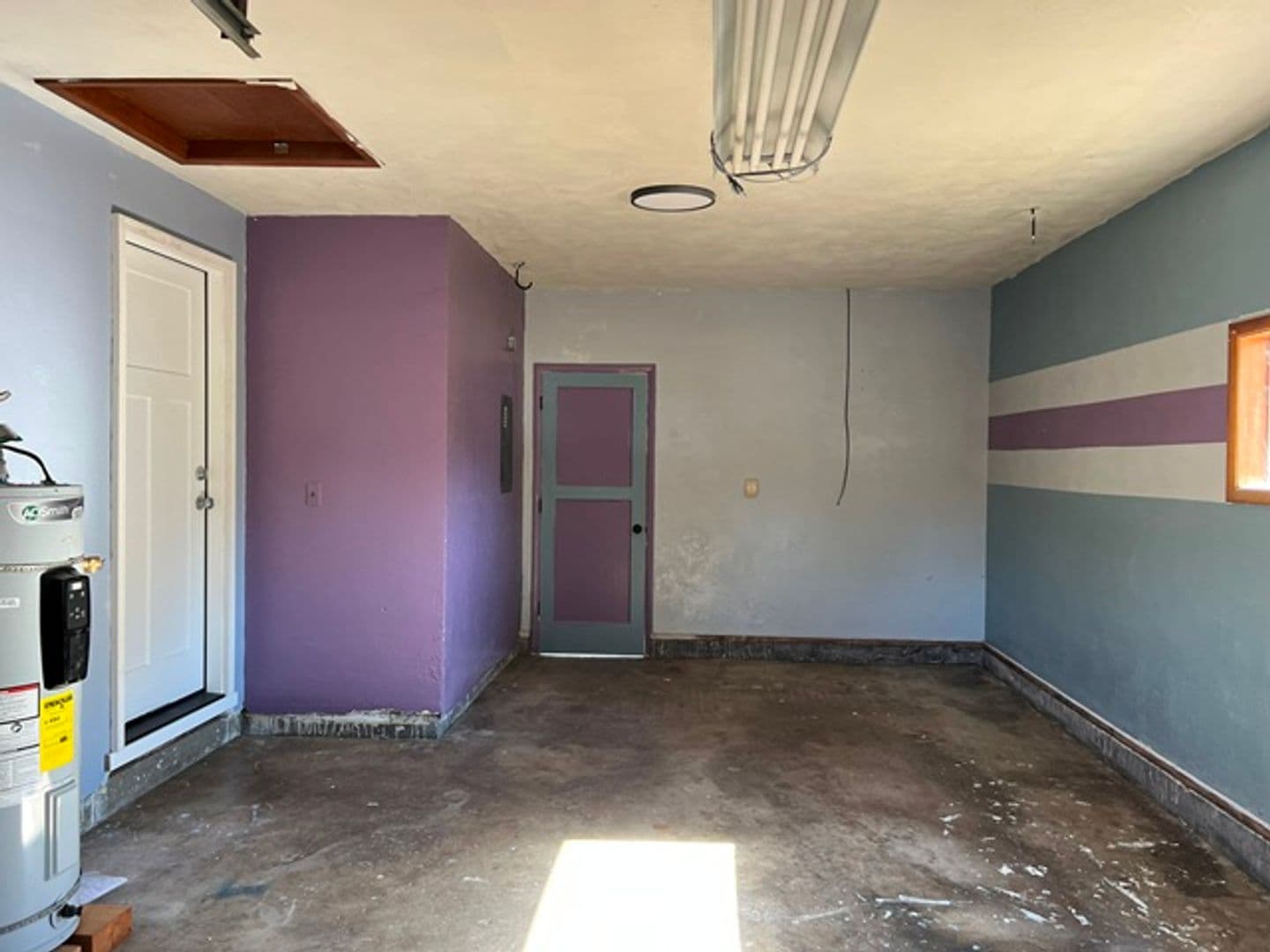 Keizer House: 4710 12th Ave NE