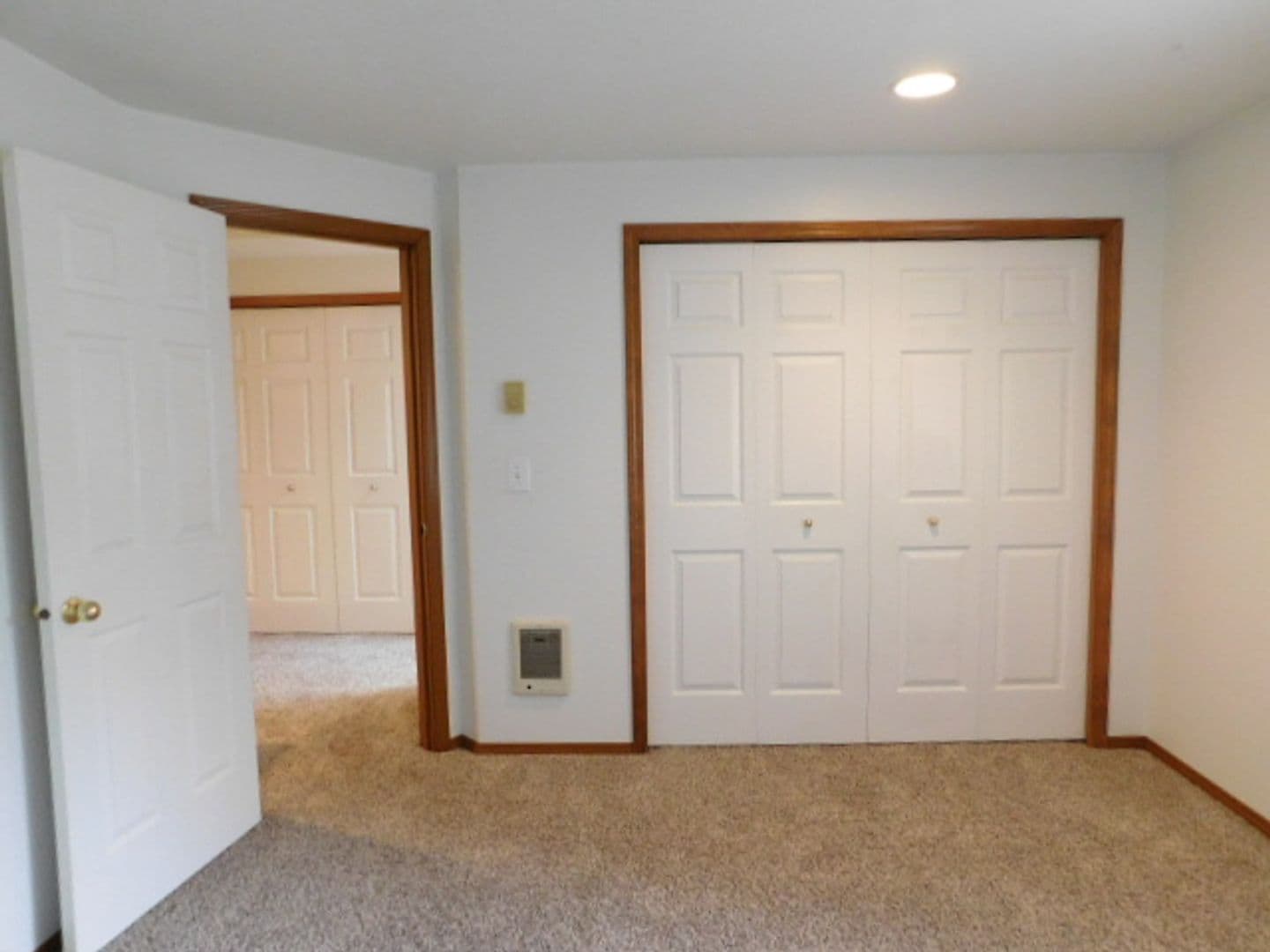 Keizer Apartment: 181 & 183 Delta Ct N