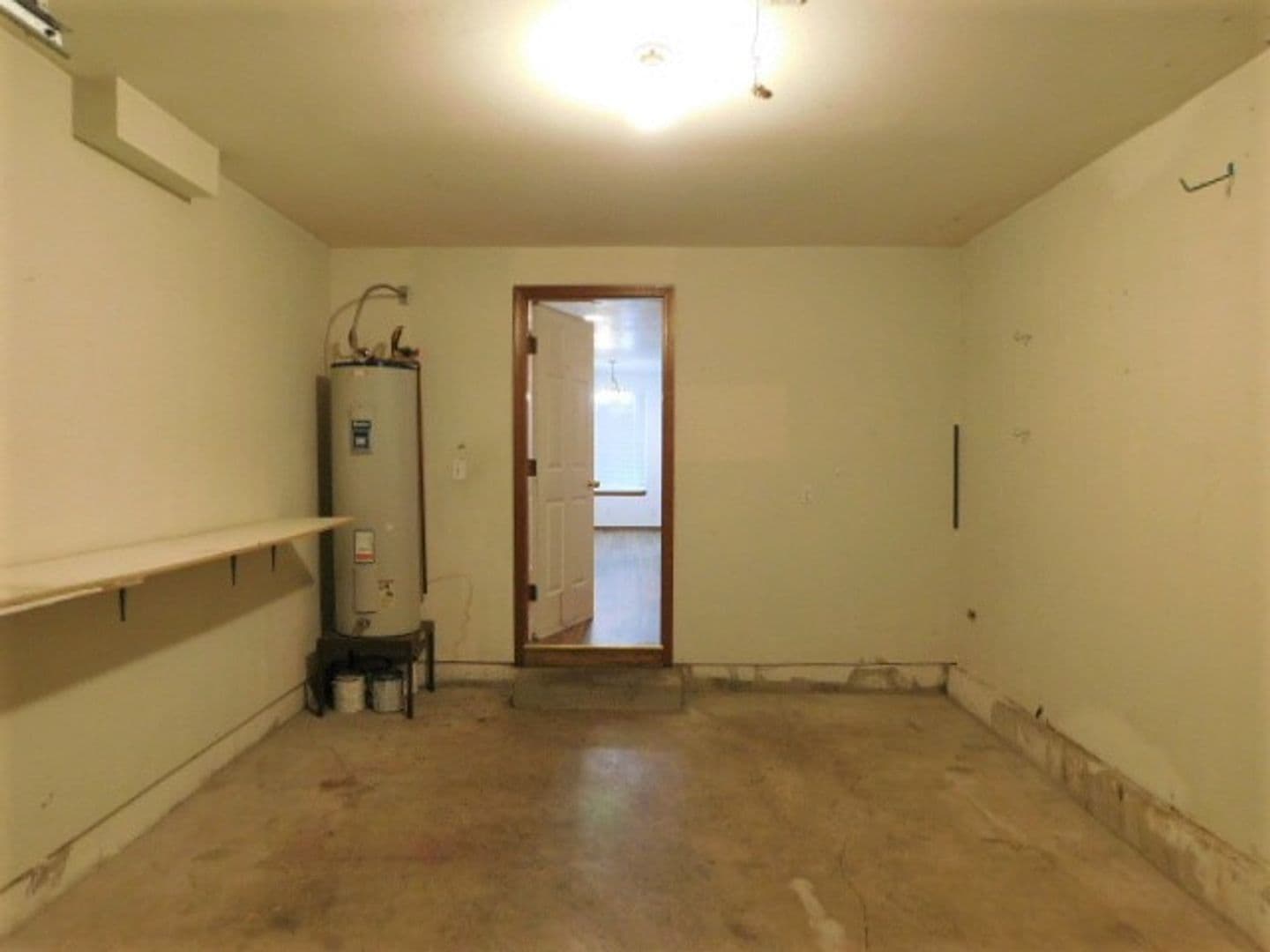 Keizer Apartment: 181 & 183 Delta Ct N