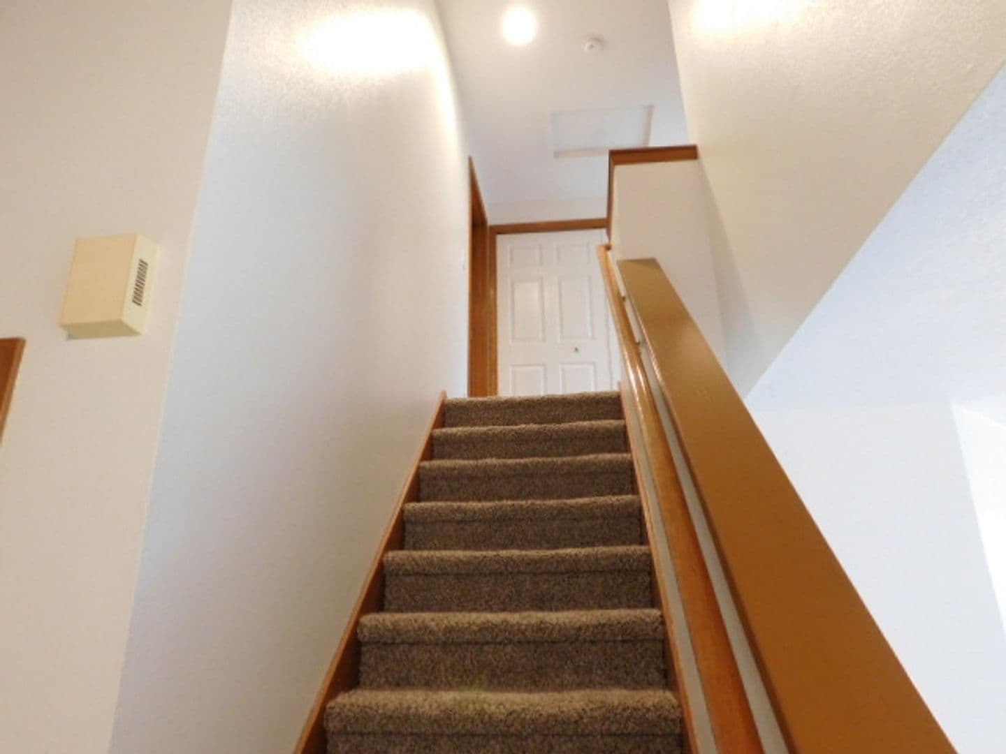 Keizer Apartment: 181 & 183 Delta Ct N