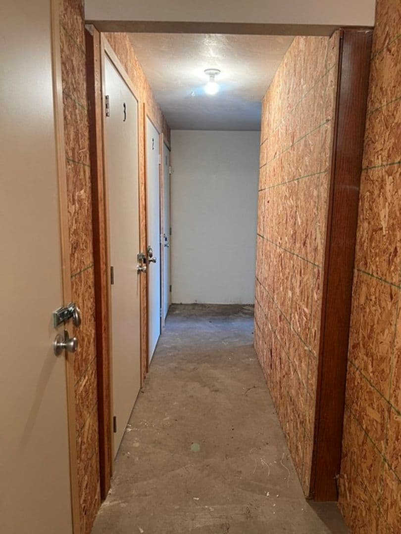 Stayton Apartment: 1125 Wyatt Ave
