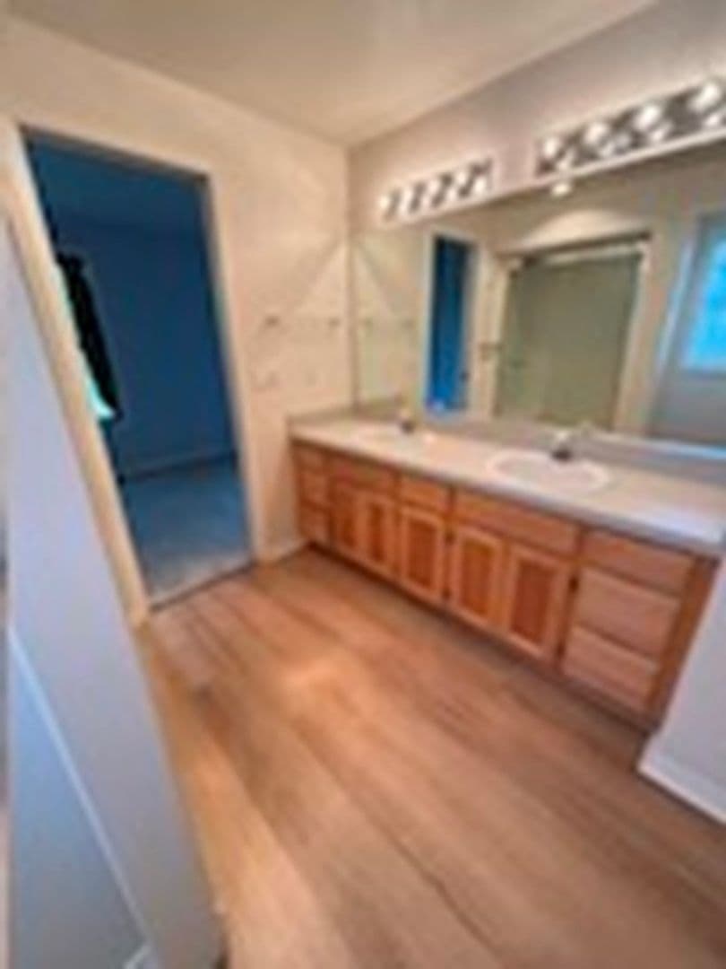 Keizer House: 6094 Kite Ct N