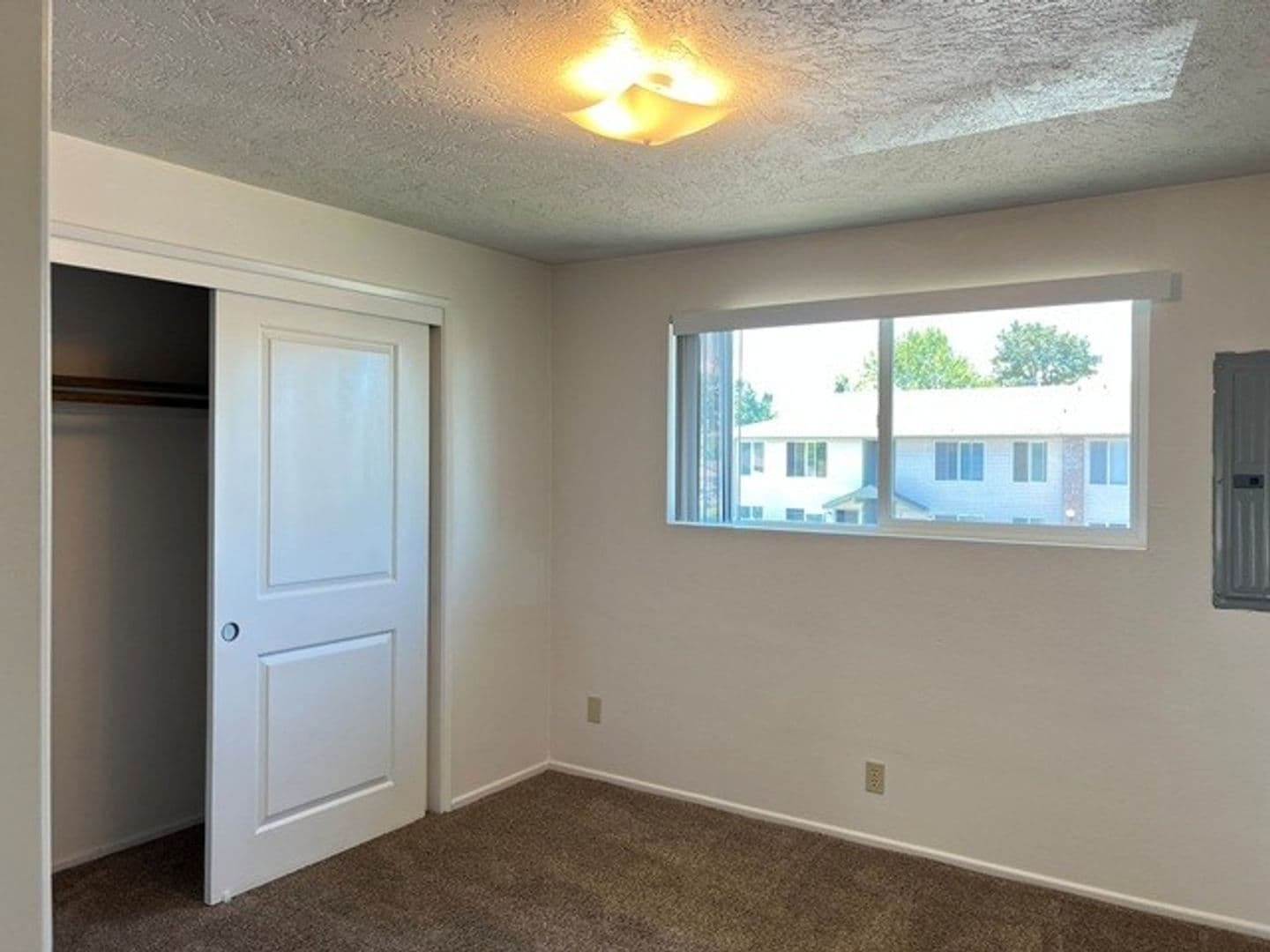 Stayton Apartment: 1125 Wyatt Ave