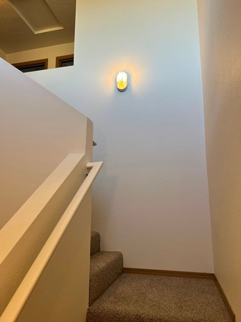 Aumsville Apartment: 425-449 N 1st St