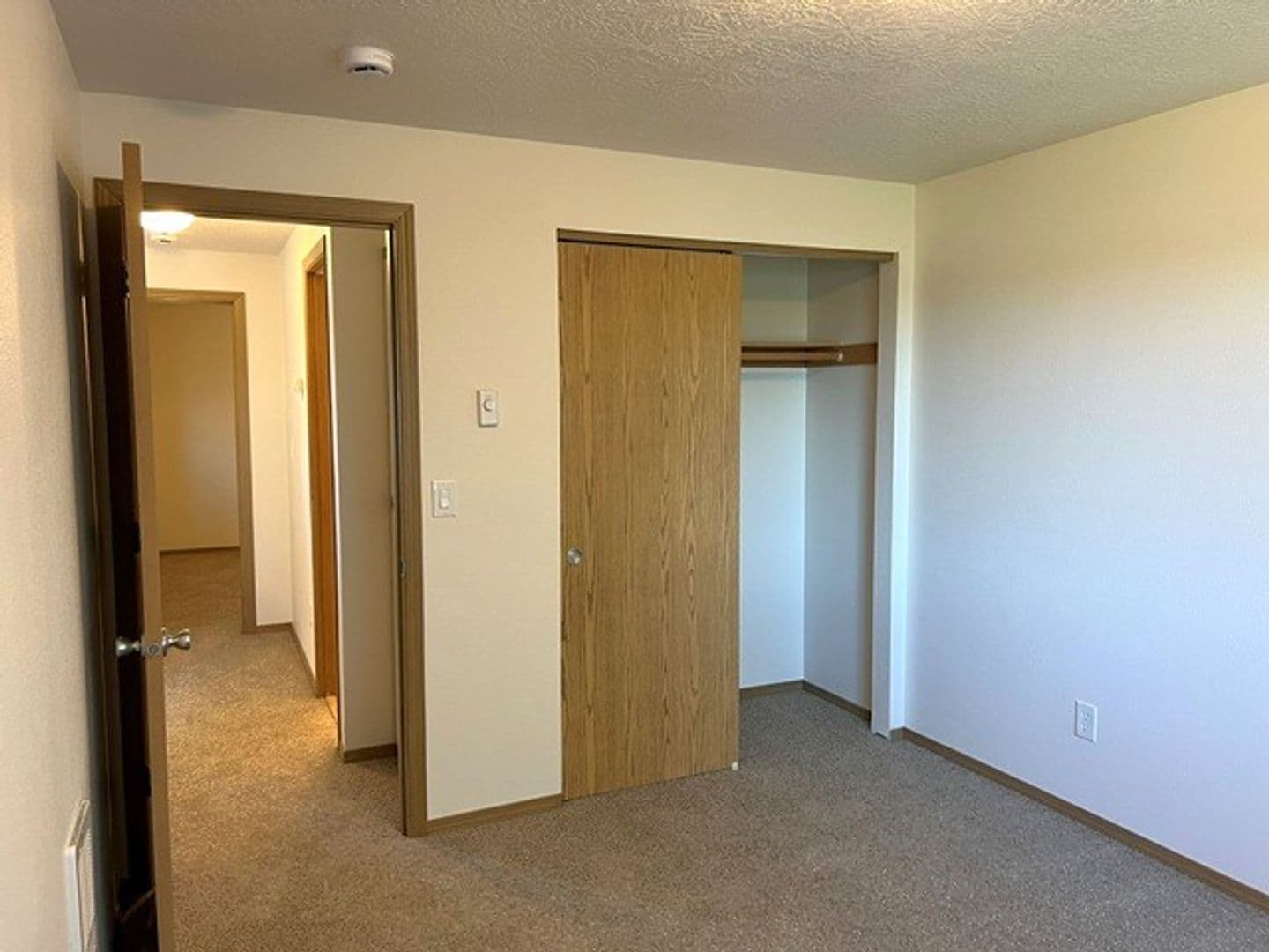 Aumsville Apartment: 425-449 N 1st St