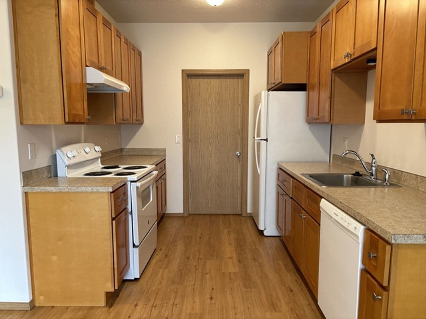 Aumsville Apartment: 625-627 N 4th St