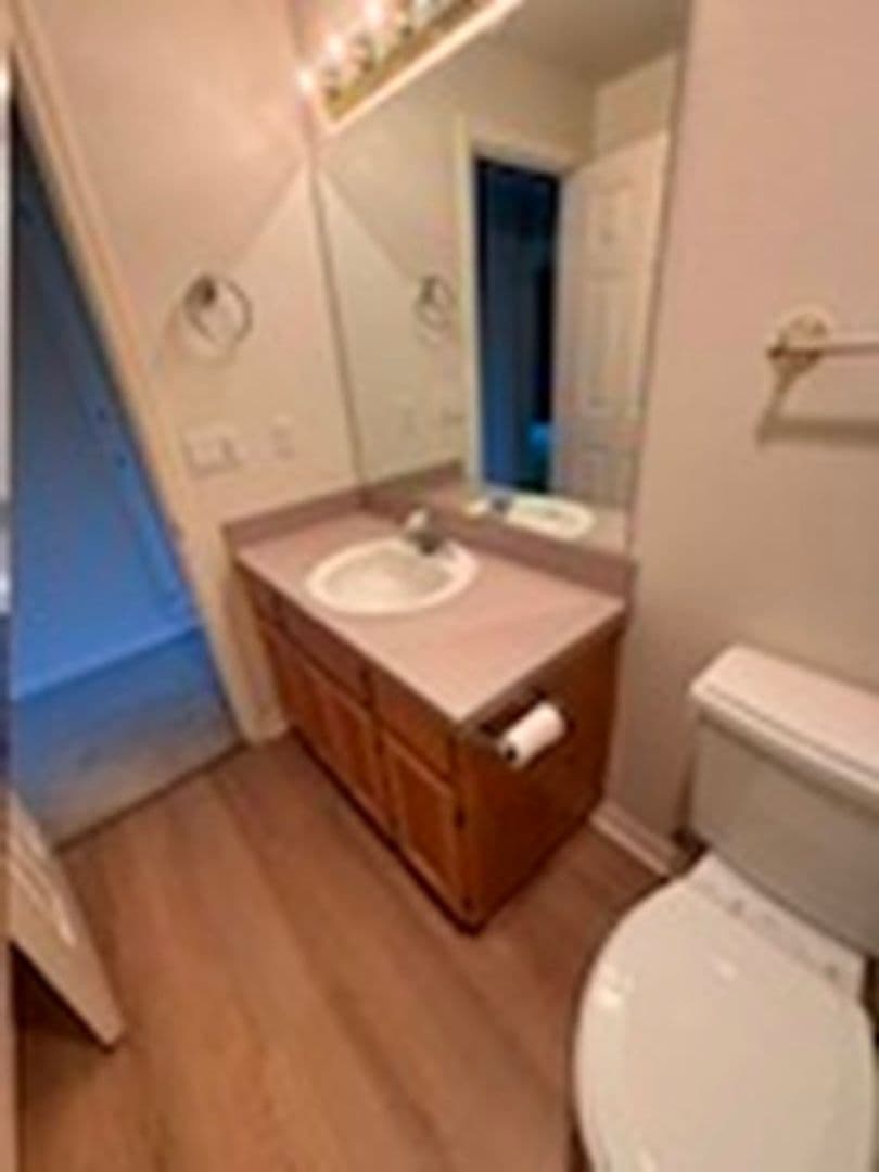 Keizer House: 6094 Kite Ct N